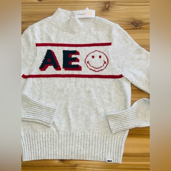 NEW American Eagle Smiley Mock Neck Soft Sweater Size Small NWT - Picture 12 of 13